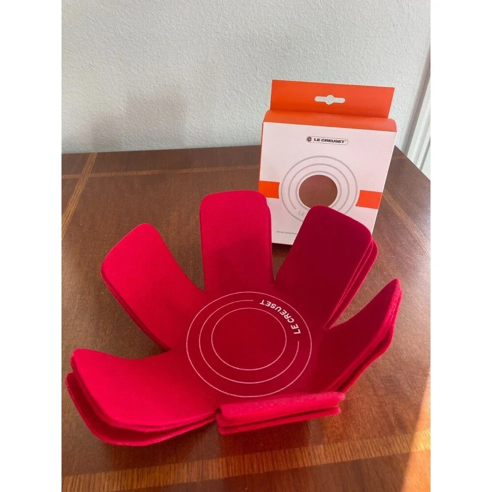 Le Creuset Felt Cookware Protectors Set of 3 Cerise Cherry Red NEW NIB